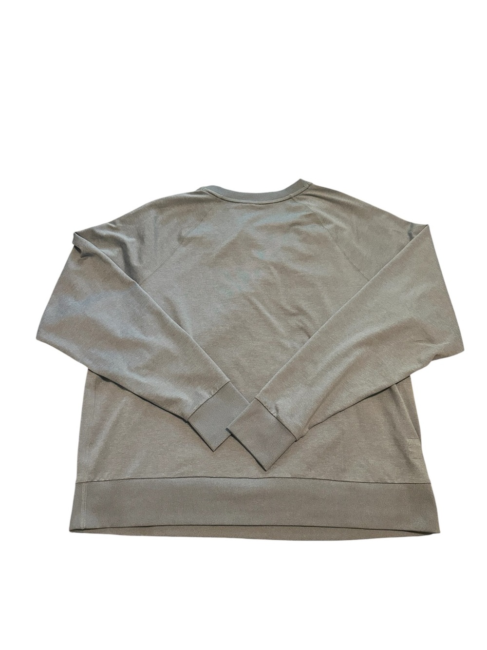 Vuori Dusty Blue Long-Sleeve Daydream Crew Size Medium EUC - Picture 3 of 7